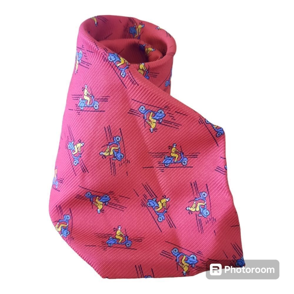 LAUREN RALPH LAUREN Imported 100% Silk Hand Finished Scooter Neck Tie
